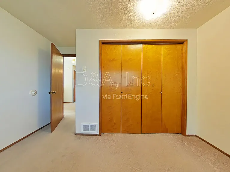 3928 NW Walnut Pl — Photo 8
