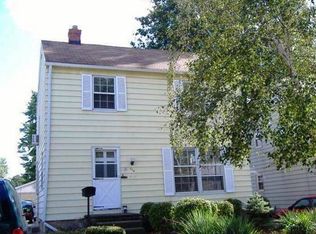 218 Hayes Ave, Cuyahoga Falls, OH 44221