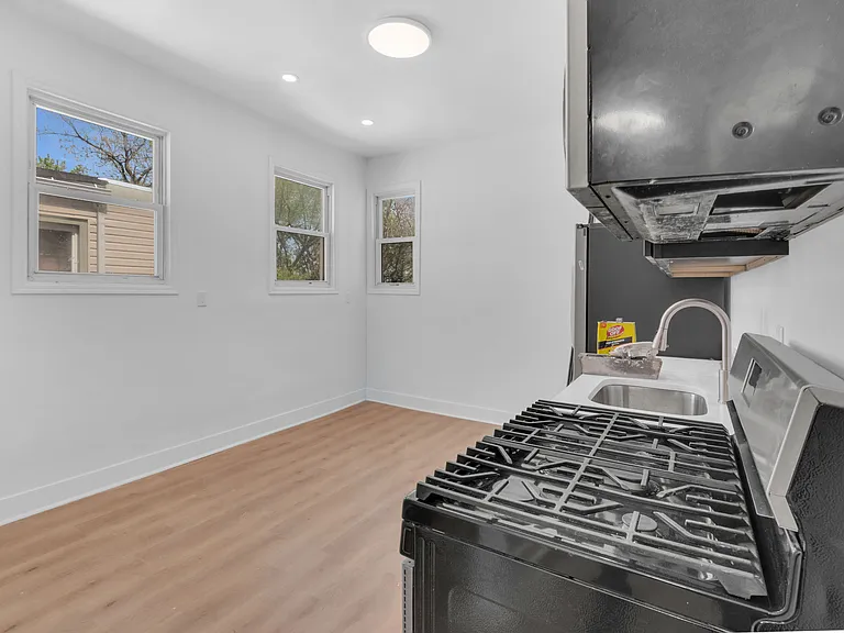 44 Farley Ave #2 — Photo 5