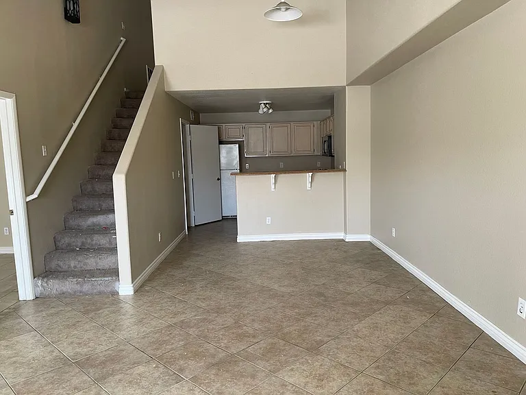 5125 W Reno Ave #2012 — Photo 3