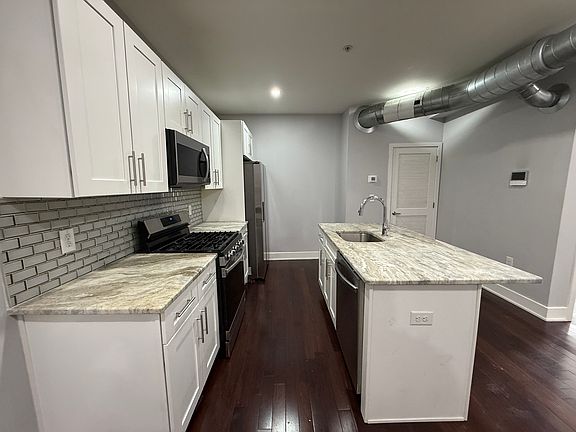5th image of 302 Richmond St #O5
