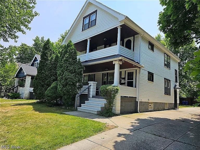 1st image of 16108 Parkgrove Ave #1