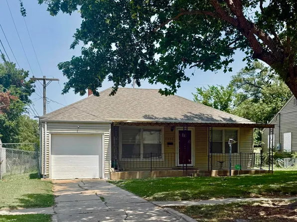 2062 N Volutsia Ave, Wichita, KS 67214