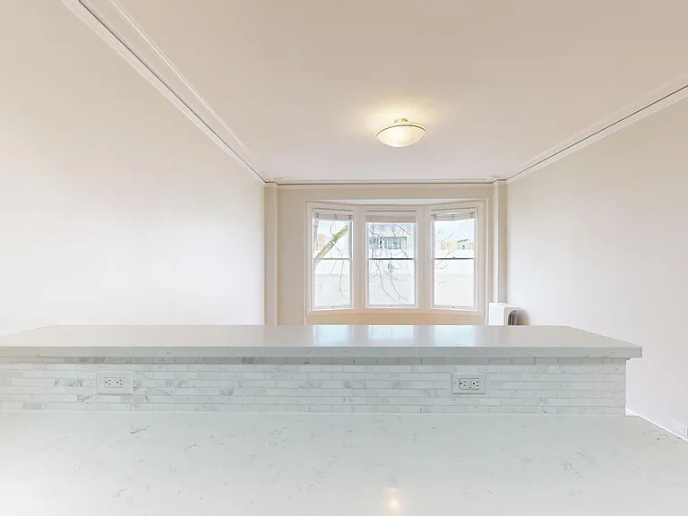 1840 Clay Street — Photo 32