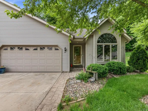 981 E Loos STREET, Hartford, WI 53027