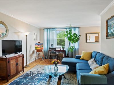 98 DeHaven Drive #4M, Yonkers, NY, 10703