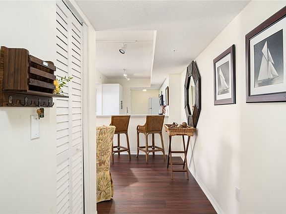 2nd image of 1610 N 42nd Cir APT 106