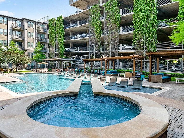 The Fairmount at Oak Lawn — Photo 27