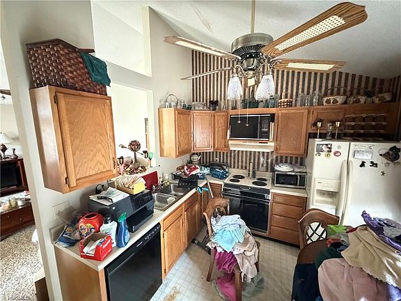 5th image of 3126 Westbury Dr