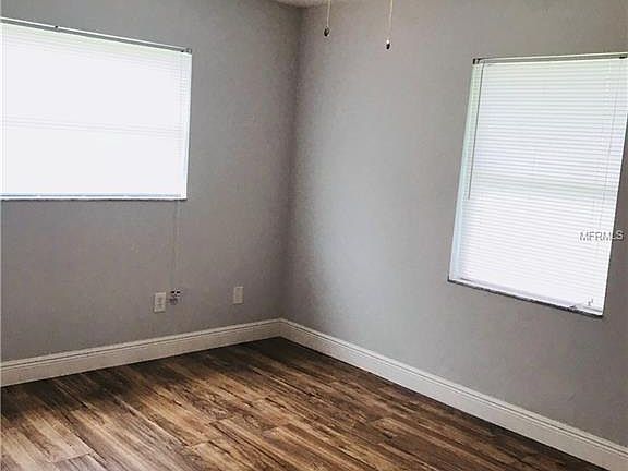 5th image of 2431 Greenwood St