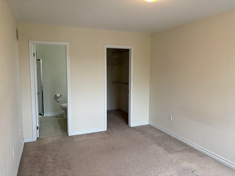 22 Spring Creek Dr #18 — Photo 9