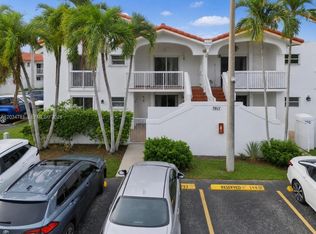 Point Lake, Miami, FL 33193