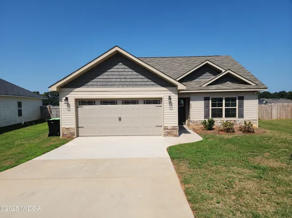 202 Red Tail Cir, Byron, GA 31008