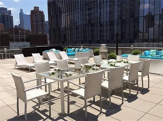 Rented by A & I Broadway | media 11