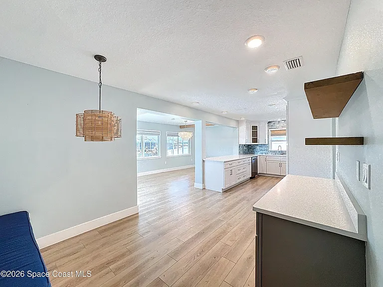 1707 Shore Dr — Photo 8