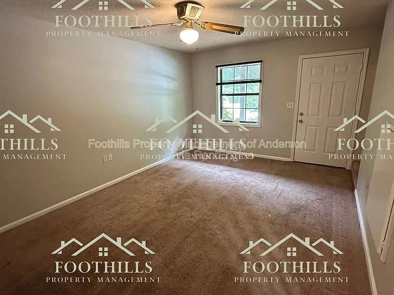 119 Woodland Dr #B — Photo 2