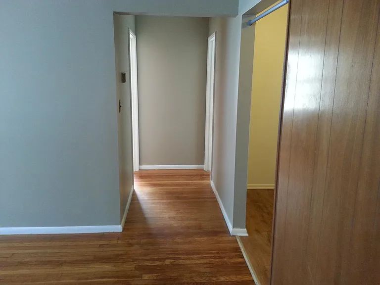 17864 Lakeshore Blvd — Photo 8