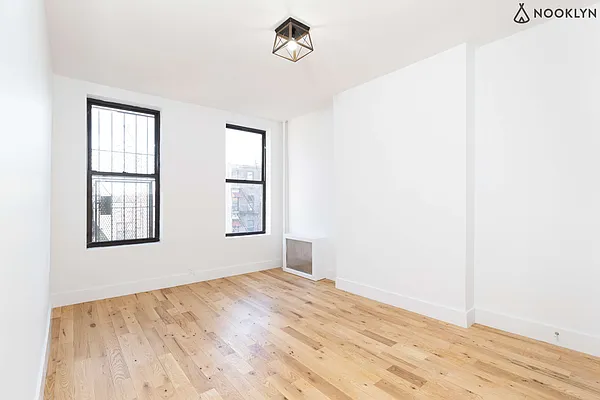 Rented by Nooklyn NYC LLC | media 30
