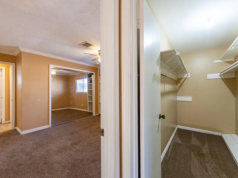 6030 Gallant Forest Dr — Photo 20