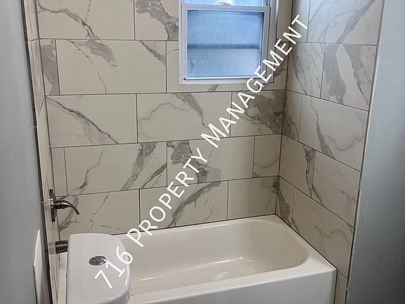 3rd image of 1420 Kenmore Ave