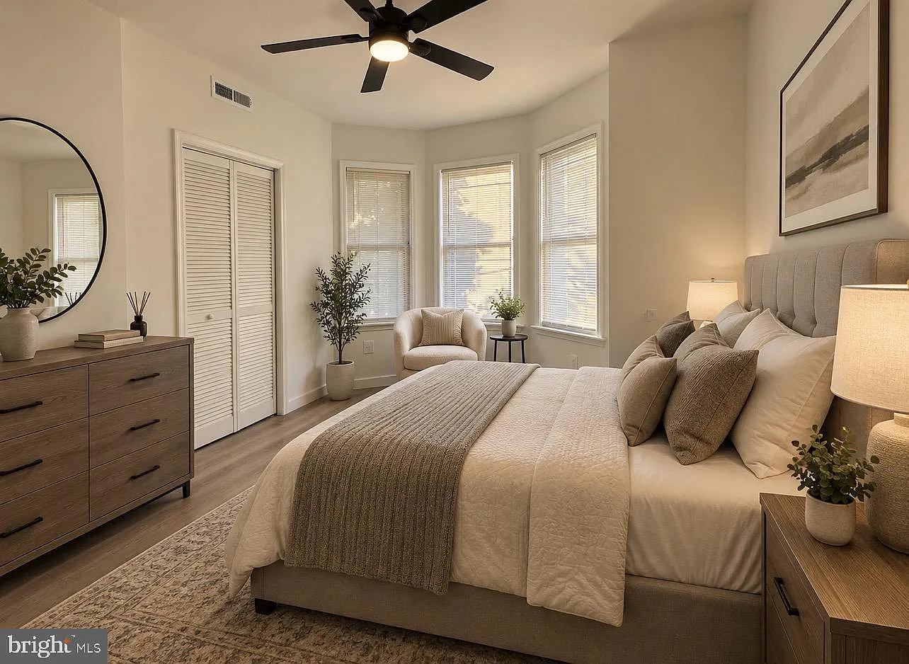 2 bed, 1.0 bath, 1160 sqft, $1,400 — Photo 2