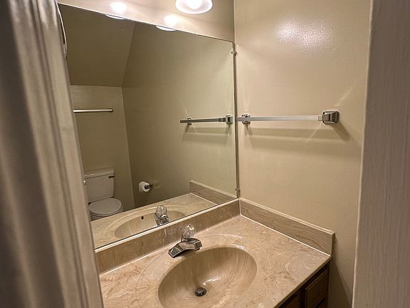 Downstairs half bath