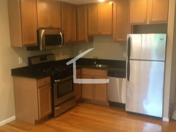 360 Market St #2B, Brighton, MA 02135