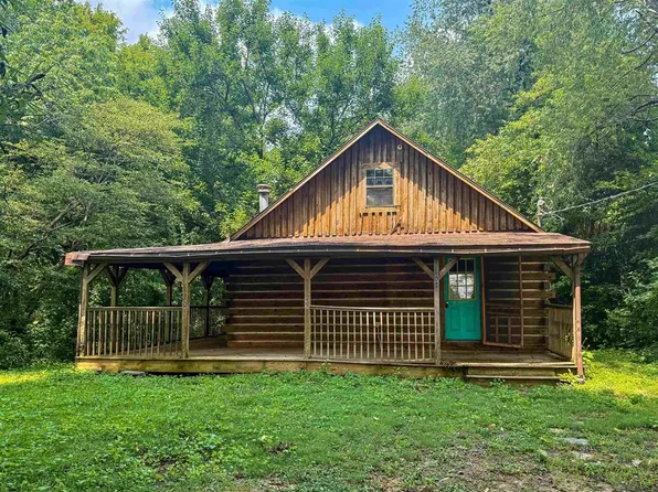 107 E Locust Grove Rd, Utica, KY 42376