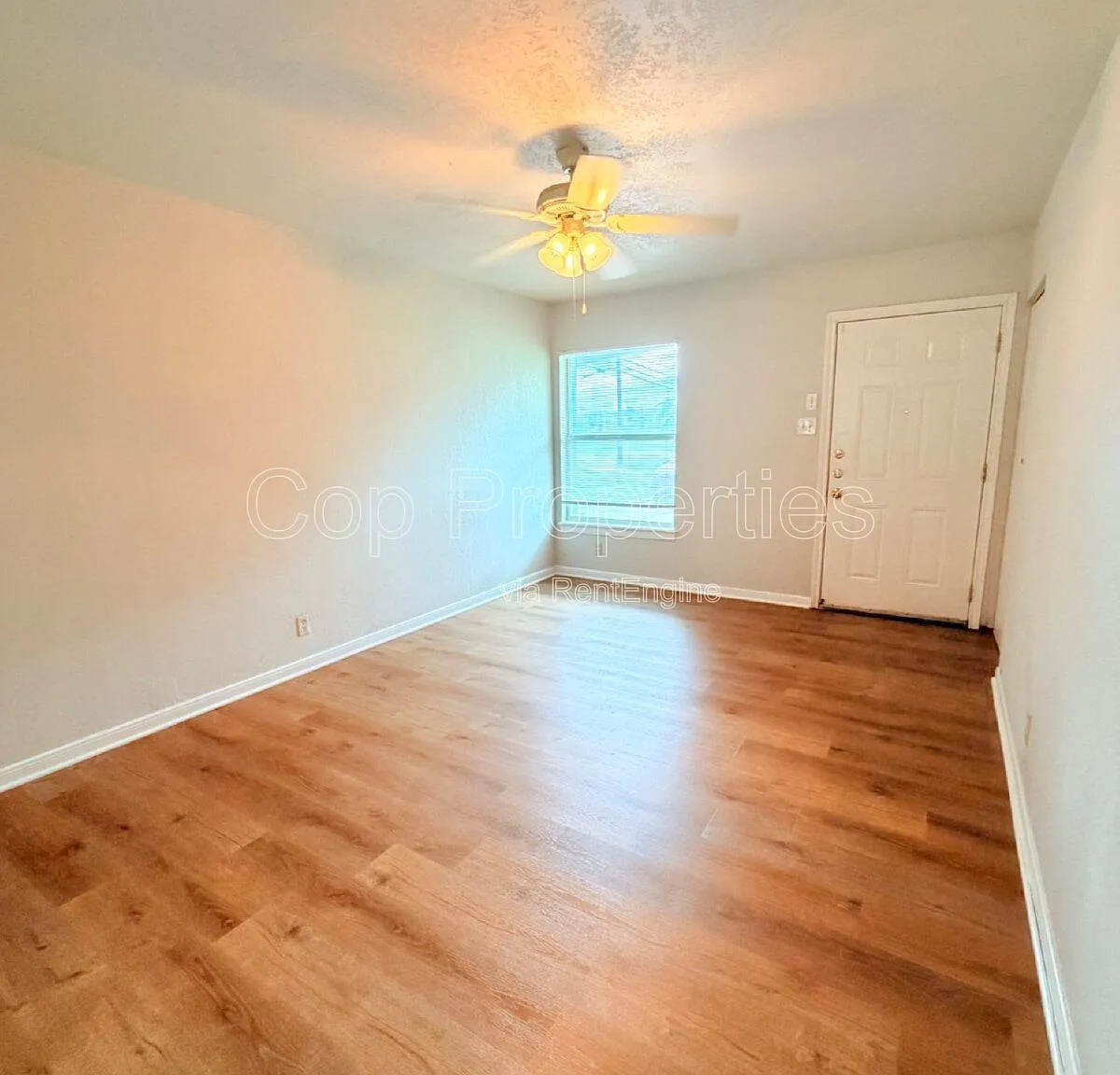 3 bed, 1.5 bath, $1,395 — Photo 4