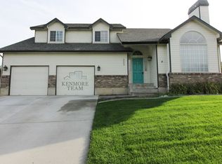 2503 W 37th Ave, Kennewick, WA 99337