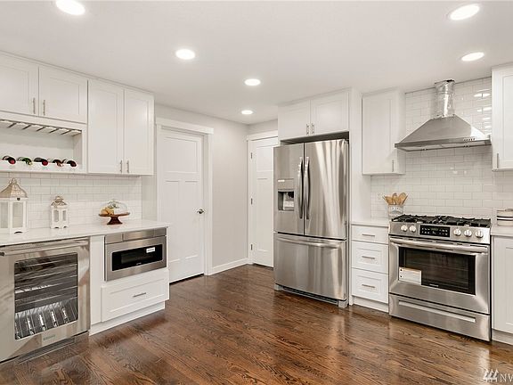 5th image of 2426 148th Ct SE