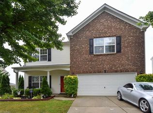 900 Redland Dr, Mc Leansville, NC 27301