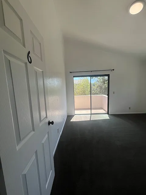1 bed, $2,400 — Photo 2