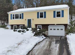 65 Old Farm Rd, Westfield, MA 01085