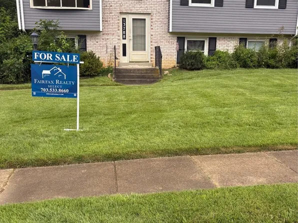 13788 Musket Ct, Woodbridge, VA 22193