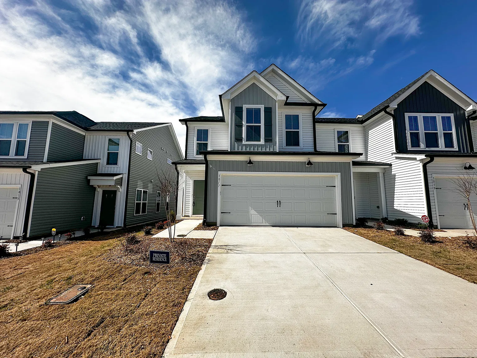 3 bed, 2.5 bath, 1805 sqft, $2,150 — Photo 1