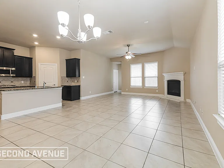 3611 Brazos St — Photo 8