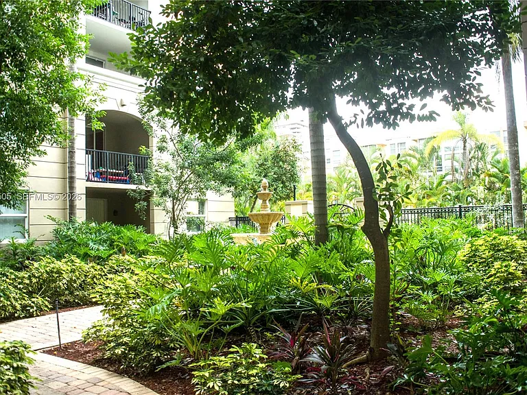 17145 N Bay Rd #4203 — Photo 46