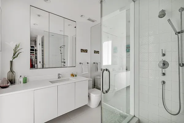 Sold by Sotheby's International Realty | media 38