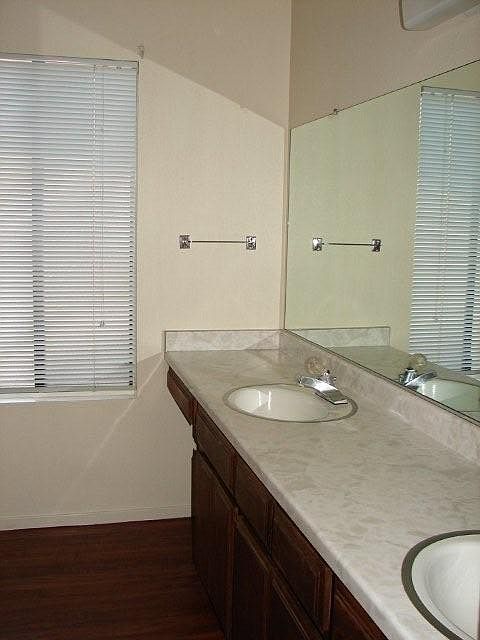 2nd image of 509 32nd St
