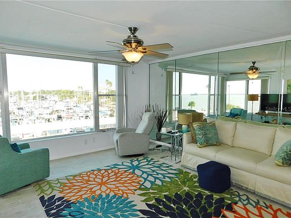 5th image of 634 Edgewater Dr Unit 347