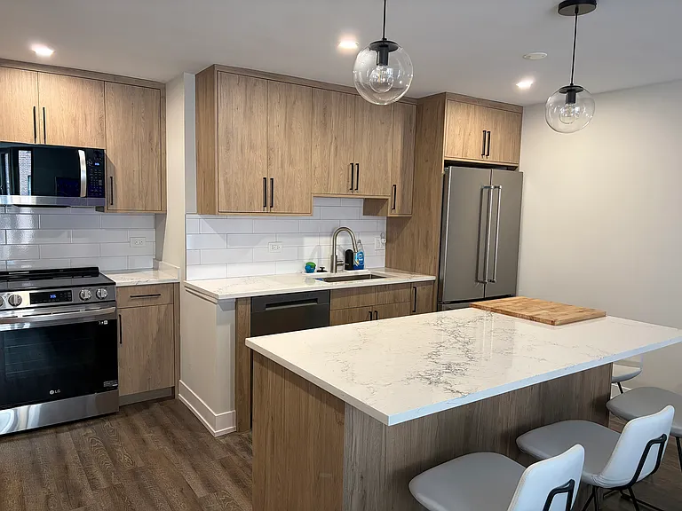 227 E Walton — Photo 13