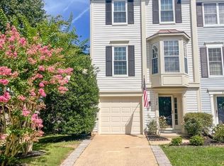 322 Millbrook Ter NE, Leesburg, VA 20176