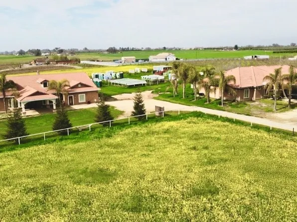 10267 Road 248, Terra Bella, CA 93270