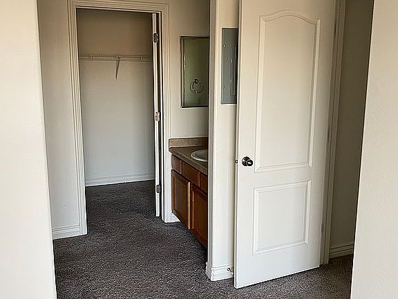 5th image of 1705 Westbury Way APT Aa8