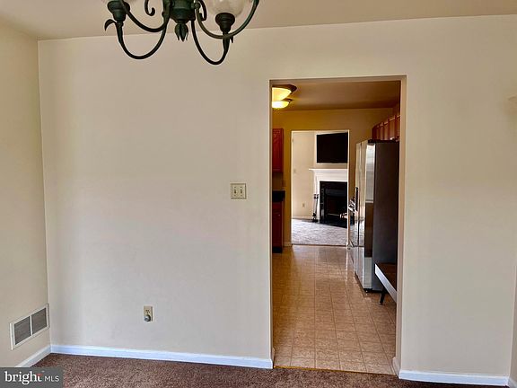 5th image of 4253 Red Oak Ct