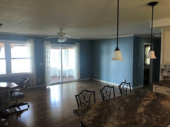 5th image of 1219 Lakeshore Dr