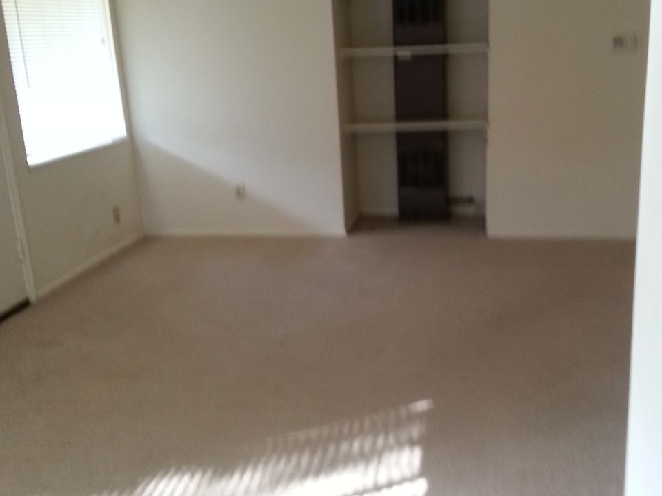 2nd image of 1221 NE 145th St