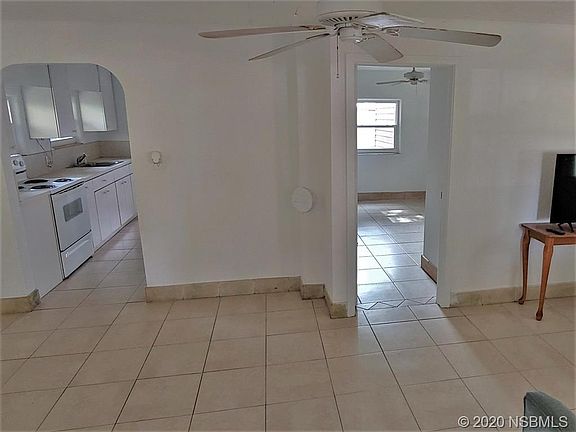5th image of 120 Wildwood Ave