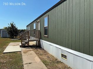 760 E Wilson Dr, Towanda, KS 67144